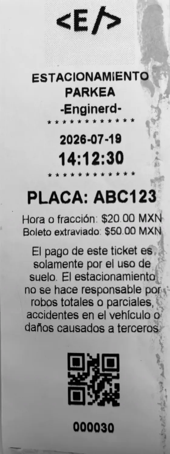 Boleto impreso real de Parkea con placa y código de barras/QR